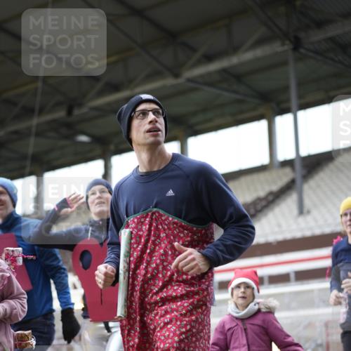 07.12.2025 - St. Pauli X-Mass-Run No. 15 Patografie http://msf.ph/oto/9366767 07.12.2025 10:58:49 Ziel 7, 606, 907, 941, 1160, 1174, 1451, 1453, 1456, 1458, 1459, 1476, 2130, 2131 meine-sportfotos.de