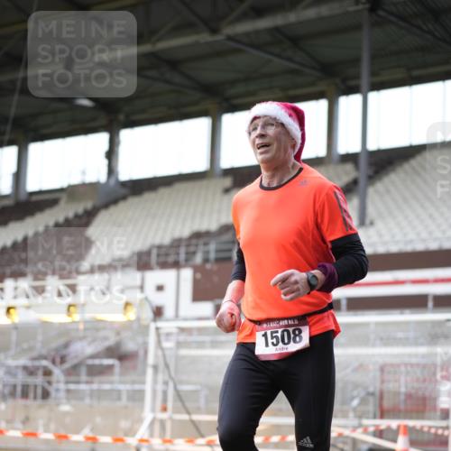 07.12.2025 - St. Pauli X-Mass-Run No. 15 Patografie http://msf.ph/oto/9366780 07.12.2025 10:58:58 Ziel 582, 1451, 1453, 1456, 1458, 1459, 1508, 2503 meine-sportfotos.de