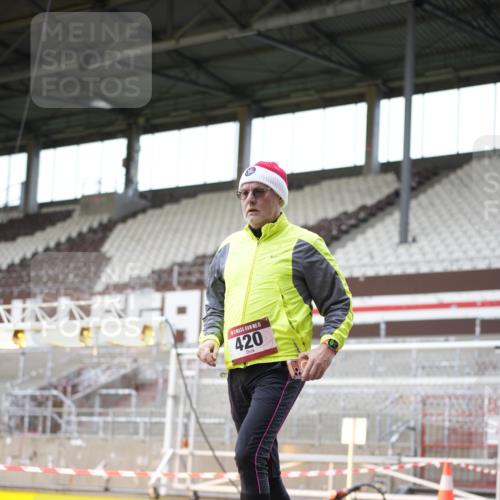07.12.2025 - St. Pauli X-Mass-Run No. 15 Patografie http://msf.ph/oto/9366830 07.12.2025 10:59:32 Ziel 301, 306, 420, 1826, 4128 meine-sportfotos.de