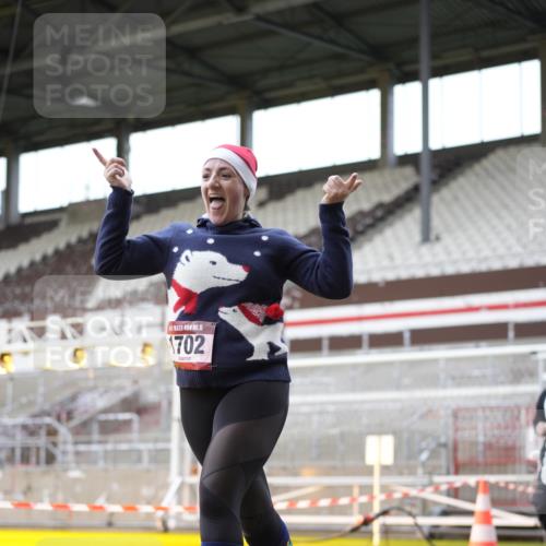 07.12.2025 - St. Pauli X-Mass-Run No. 15 Patografie http://msf.ph/oto/9366851 07.12.2025 10:59:59 Ziel 529, 1482, 1558, 1702, 3586 meine-sportfotos.de