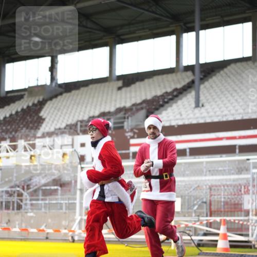 07.12.2025 - St. Pauli X-Mass-Run No. 15 Patografie http://msf.ph/oto/9366869 07.12.2025 11:00:16 Ziel 225, 435, 440, 985, 988, 3586, 4793 meine-sportfotos.de