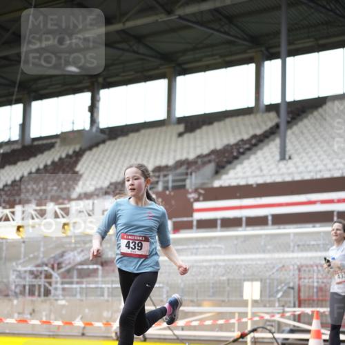 07.12.2025 - St. Pauli X-Mass-Run No. 15 Patografie http://msf.ph/oto/9366905 07.12.2025 11:00:31 Ziel 410, 433, 435, 439, 440, 611, 985, 988, 1721, 3952, 4478, 4793 meine-sportfotos.de