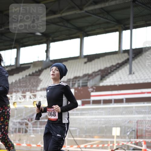 07.12.2025 - St. Pauli X-Mass-Run No. 15 Patografie http://msf.ph/oto/9366933 07.12.2025 11:00:50 Ziel 68, 135, 492, 1065, 1068, 1660, 3349, 3353 meine-sportfotos.de