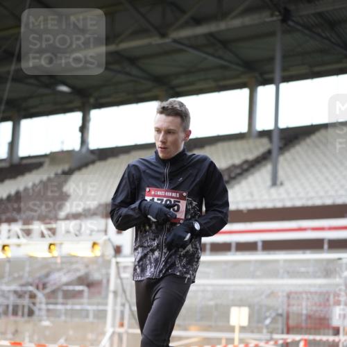 07.12.2025 - St. Pauli X-Mass-Run No. 15 Patografie http://msf.ph/oto/9366937 07.12.2025 11:01:00 Ziel 68, 89, 1065, 1068, 1705 meine-sportfotos.de