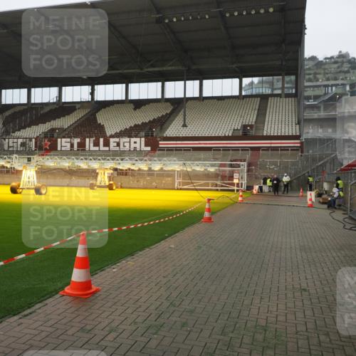 07.12.2025 - St. Pauli X-Mass-Run No. 15 Fabian Wolf http://msf.ph/oto/9366939 07.12.2025 10:21:44 Ziel 2927, 2997, 4158, 4169, 4170 meine-sportfotos.de