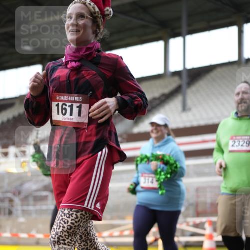 07.12.2025 - St. Pauli X-Mass-Run No. 15 Patografie http://msf.ph/oto/9367042 07.12.2025 11:02:09 Ziel 95, 193, 314, 317, 838, 847, 1143, 1416, 1611, 2329, 2519, 2520 meine-sportfotos.de