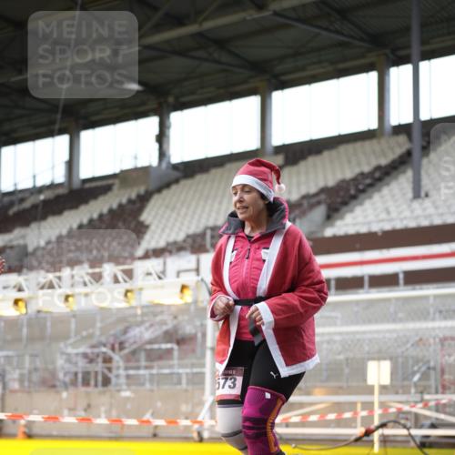 07.12.2025 - St. Pauli X-Mass-Run No. 15 Patografie http://msf.ph/oto/9367059 07.12.2025 11:02:16 Ziel 193, 314, 317, 542, 547, 847, 1143, 1611, 2329, 2519, 2520 meine-sportfotos.de