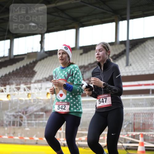 07.12.2025 - St. Pauli X-Mass-Run No. 15 Patografie http://msf.ph/oto/9367065 07.12.2025 11:02:22 Ziel 20, 25, 314, 317, 542, 547, 1611, 2329, 2519, 2520 meine-sportfotos.de