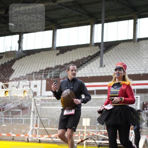 07.12.2025 - St. Pauli X-Mass-Run No. 15 Patografie http://msf.ph/oto/9367095 07.12.2025 11:02:46 Ziel 151, 160, 502, 574, 746, 875, 880, 953, 997, 1063, 1102 meine-sportfotos.de