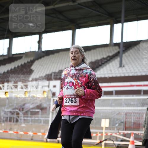 07.12.2025 - St. Pauli X-Mass-Run No. 15 Patografie http://msf.ph/oto/9367370 07.12.2025 10:50:41 Ziel 381, 564, 1726, 1729, 1730, 2763, 3368, 4535, 4537, 4760, 4881 meine-sportfotos.de