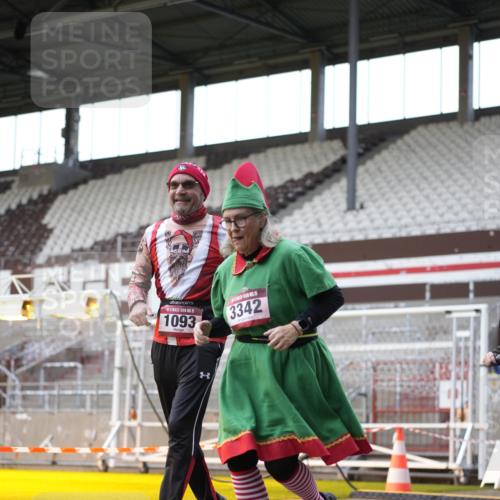 07.12.2025 - St. Pauli X-Mass-Run No. 15 Patografie http://msf.ph/oto/9367395 07.12.2025 10:51:07 Ziel 769, 1093, 1691, 3199, 3342 meine-sportfotos.de
