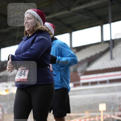 07.12.2025 - St. Pauli X-Mass-Run No. 15 Patografie http://msf.ph/oto/9367435 07.12.2025 10:51:49 Ziel 328, 1964, 1982, 1984, 2165, 2287, 2289, 2553, 2593, 2607, 2836, 2837, 3223, 3228, 4550 meine-sportfotos.de