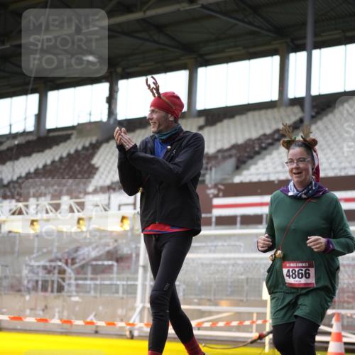 07.12.2025 - St. Pauli X-Mass-Run No. 15 Patografie http://msf.ph/oto/9367454 07.12.2025 10:52:09 Ziel 27, 499, 506, 654, 931, 1098, 2592, 2661, 4797, 4864, 4865, 4866, 4879, 4880 meine-sportfotos.de