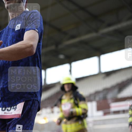 07.12.2025 - St. Pauli X-Mass-Run No. 15 Patografie http://msf.ph/oto/9367462 07.12.2025 10:52:12 Ziel 27, 499, 506, 654, 931, 1098, 2592, 2661, 4797, 4864, 4865, 4866, 4879, 4880, 4882 meine-sportfotos.de