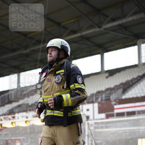 07.12.2025 - St. Pauli X-Mass-Run No. 15 Patografie http://msf.ph/oto/9367464 07.12.2025 10:52:13 Ziel 27, 499, 506, 654, 931, 1098, 2661, 4797, 4864, 4865, 4866, 4879, 4880, 4882 meine-sportfotos.de