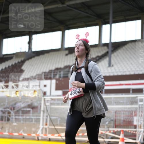 07.12.2025 - St. Pauli X-Mass-Run No. 15 Patografie http://msf.ph/oto/9367468 07.12.2025 10:52:18 Ziel 27, 499, 506, 654, 931, 1098, 4797, 4864, 4866, 4882 meine-sportfotos.de