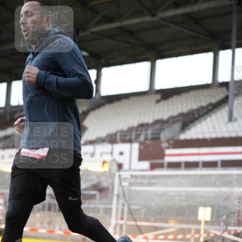 07.12.2025 - St. Pauli X-Mass-Run No. 15 Patografie http://msf.ph/oto/9367492 07.12.2025 10:53:03 Ziel 500, 504, 507, 510, 1684, 2673 meine-sportfotos.de