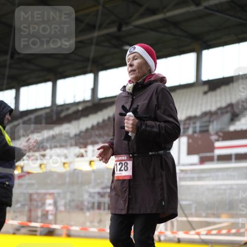 07.12.2025 - St. Pauli X-Mass-Run No. 15 Patografie http://msf.ph/oto/9367494 07.12.2025 10:53:12 Ziel 500, 510, 1684, 3128 meine-sportfotos.de