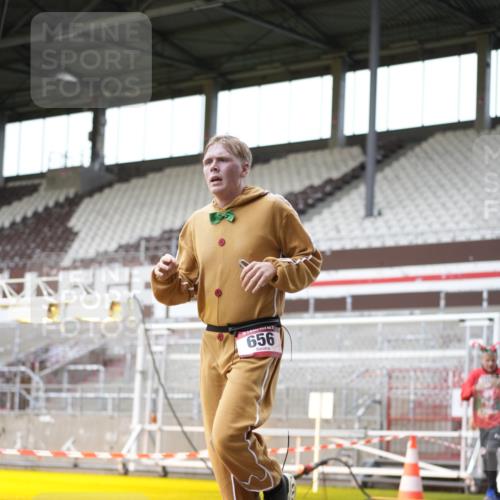 07.12.2025 - St. Pauli X-Mass-Run No. 15 Patografie http://msf.ph/oto/9367519 07.12.2025 10:54:25 Ziel 656, 1177, 1489, 2286, 2328, 2358, 2360, 2832 meine-sportfotos.de