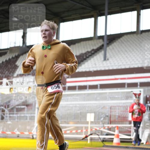 07.12.2025 - St. Pauli X-Mass-Run No. 15 Patografie http://msf.ph/oto/9367520 07.12.2025 10:54:25 Ziel 656, 1177, 1489, 2286, 2328, 2358, 2360, 2832 meine-sportfotos.de