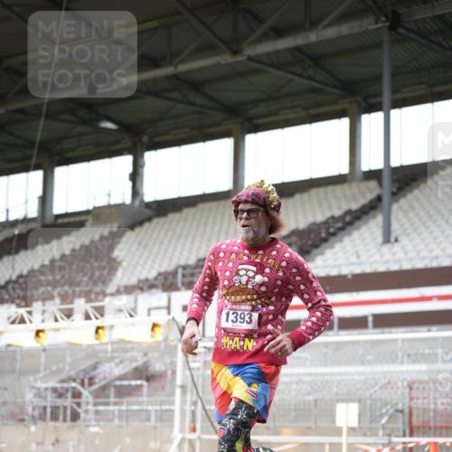 07.12.2025 - St. Pauli X-Mass-Run No. 15 Patografie http://msf.ph/oto/9367536 07.12.2025 10:54:50 Ziel 692, 1393 meine-sportfotos.de