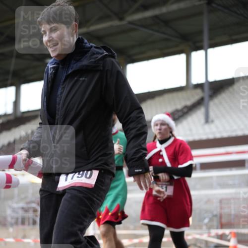 07.12.2025 - St. Pauli X-Mass-Run No. 15 Patografie http://msf.ph/oto/9367550 07.12.2025 10:56:10 Ziel 951, 955, 1790, 1793, 4493 meine-sportfotos.de
