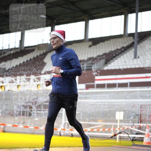 07.12.2025 - St. Pauli X-Mass-Run No. 15 Patografie http://msf.ph/oto/9367590 07.12.2025 10:56:54 Ziel 55, 417, 555, 566, 568, 763, 1203, 2538, 2542, 2664, 3275, 4799 meine-sportfotos.de