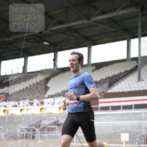 07.12.2025 - St. Pauli X-Mass-Run No. 15 Patografie http://msf.ph/oto/9367613 07.12.2025 10:57:21 Ziel 130, 251, 773, 994, 1213, 1387, 2290, 2296, 2297, 2298, 2665, 3064, 3067 meine-sportfotos.de