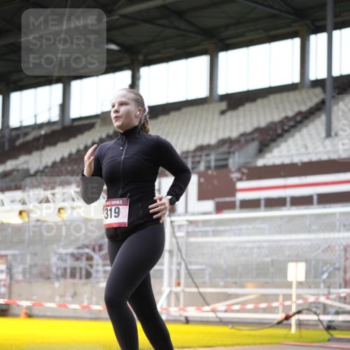 07.12.2025 - St. Pauli X-Mass-Run No. 15 Patografie http://msf.ph/oto/9367637 07.12.2025 10:58:31 Ziel 7 meine-sportfotos.de