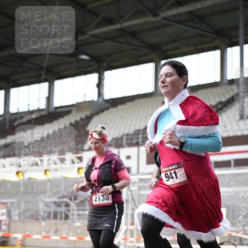 07.12.2025 - St. Pauli X-Mass-Run No. 15 Patografie http://msf.ph/oto/9367641 07.12.2025 10:58:39 Ziel 7, 606, 907, 941, 1160, 1174, 1476, 2130, 2131 meine-sportfotos.de