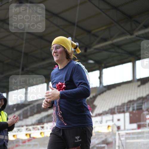 07.12.2025 - St. Pauli X-Mass-Run No. 15 Patografie http://msf.ph/oto/9367657 07.12.2025 10:58:50 Ziel 7, 606, 907, 941, 1160, 1174, 1451, 1453, 1456, 1458, 1459, 1476, 2130, 2131 meine-sportfotos.de