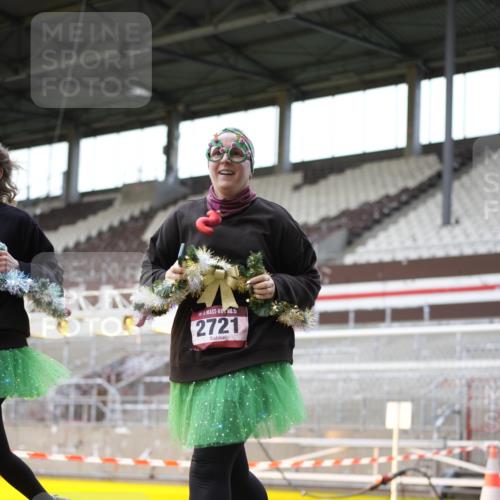 07.12.2025 - St. Pauli X-Mass-Run No. 15 Patografie http://msf.ph/oto/9367680 07.12.2025 10:59:16 Ziel 242, 2503, 2719, 2720, 2721, 2727, 2772 meine-sportfotos.de