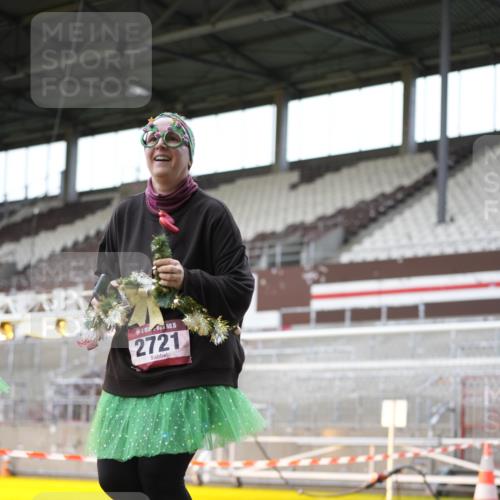 07.12.2025 - St. Pauli X-Mass-Run No. 15 Patografie http://msf.ph/oto/9367681 07.12.2025 10:59:16 Ziel 242, 2503, 2719, 2720, 2721, 2727, 2772 meine-sportfotos.de