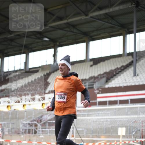 07.12.2025 - St. Pauli X-Mass-Run No. 15 Patografie http://msf.ph/oto/9367683 07.12.2025 10:59:23 Ziel 1826, 2719, 2720, 2721, 2727 meine-sportfotos.de
