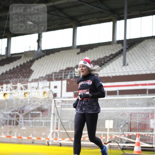 07.12.2025 - St. Pauli X-Mass-Run No. 15 Patografie http://msf.ph/oto/9367706 07.12.2025 11:00:15 Ziel 225, 529, 985, 988, 3586, 4793 meine-sportfotos.de