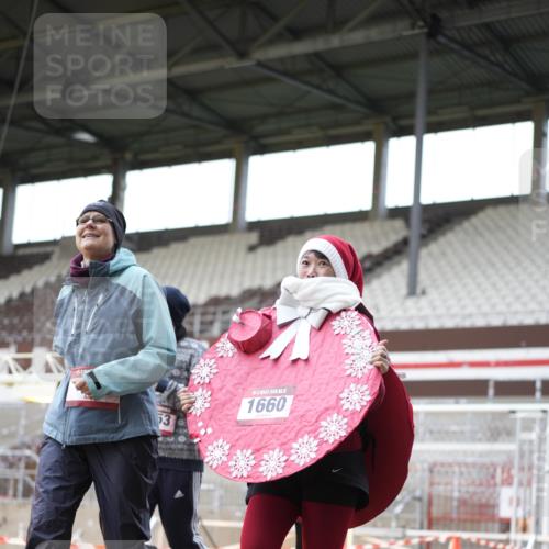 07.12.2025 - St. Pauli X-Mass-Run No. 15 Patografie http://msf.ph/oto/9367735 07.12.2025 11:00:42 Ziel 135, 410, 433, 439, 492, 1660, 3349, 3353 meine-sportfotos.de