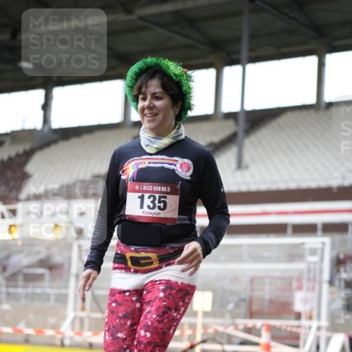 07.12.2025 - St. Pauli X-Mass-Run No. 15 Patografie http://msf.ph/oto/9367738 07.12.2025 11:00:44 Ziel 68, 135, 410, 433, 439, 492, 1065, 1068, 1660, 3349, 3353 meine-sportfotos.de