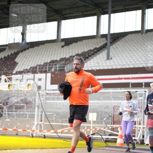 07.12.2025 - St. Pauli X-Mass-Run No. 15 Patografie http://msf.ph/oto/9367757 07.12.2025 11:01:18 Ziel 89, 132, 139, 557, 766, 770, 771, 1300, 1367, 1615, 2251, 2252 meine-sportfotos.de