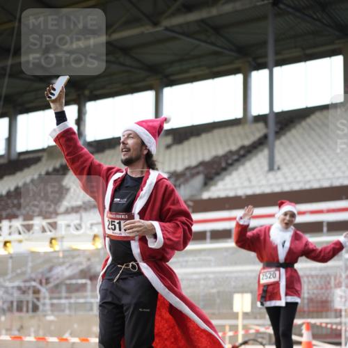 07.12.2025 - St. Pauli X-Mass-Run No. 15 Patografie http://msf.ph/oto/9367805 07.12.2025 11:02:13 Ziel 95, 193, 314, 317, 847, 1143, 1416, 1611, 2329, 2519, 2520 meine-sportfotos.de