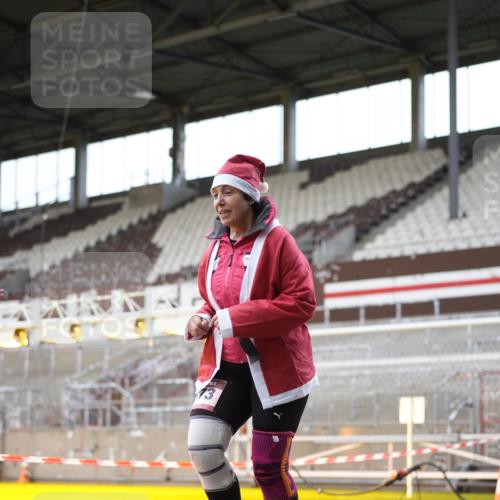 07.12.2025 - St. Pauli X-Mass-Run No. 15 Patografie http://msf.ph/oto/9367811 07.12.2025 11:02:16 Ziel 193, 314, 317, 542, 547, 847, 1143, 1611, 2329, 2519, 2520 meine-sportfotos.de
