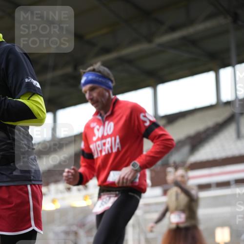 07.12.2025 - St. Pauli X-Mass-Run No. 15 Patografie http://msf.ph/oto/9367839 07.12.2025 11:02:50 Ziel 151, 160, 502, 574, 599, 602, 612, 875, 880, 953, 997, 1063, 1102, 4809 meine-sportfotos.de