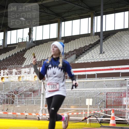 07.12.2025 - St. Pauli X-Mass-Run No. 15 Patografie http://msf.ph/oto/9367857 07.12.2025 11:03:02 Ziel 151, 160, 502, 574, 599, 602, 612, 748, 875, 880, 953, 1102, 1139, 1199, 1385, 1644, 1668, 1670, 4809 meine-sportfotos.de