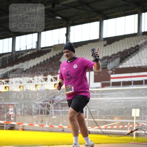 07.12.2025 - St. Pauli X-Mass-Run No. 15 Patografie http://msf.ph/oto/9367874 07.12.2025 11:03:19 Ziel 61, 64, 102, 109, 186, 748, 853, 1199, 1850 meine-sportfotos.de