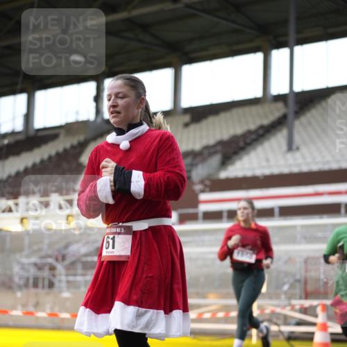 07.12.2025 - St. Pauli X-Mass-Run No. 15 Patografie http://msf.ph/oto/9367948 07.12.2025 11:03:13 Ziel 61, 64, 186, 748, 853, 1139, 1199, 1385, 1644, 1668, 1670, 1850 meine-sportfotos.de