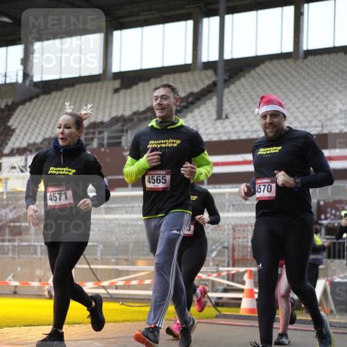 07.12.2025 - St. Pauli X-Mass-Run No. 15 Patografie http://msf.ph/oto/9368017 07.12.2025 11:04:40 Ziel 33, 361, 395, 1643, 2791, 2919, 3719, 4561, 4562, 4563, 4565, 4566, 4567, 4568, 4569, 4570, 4571, 4572, 4573, 4575, 4576, 4577, 4578 meine-sportfotos.de