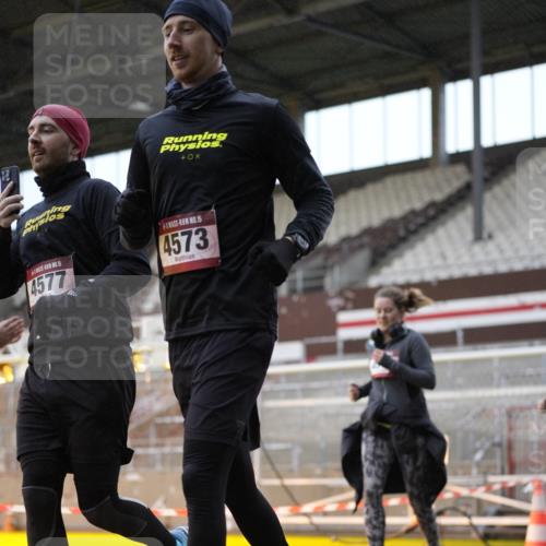 07.12.2025 - St. Pauli X-Mass-Run No. 15 Patografie http://msf.ph/oto/9368028 07.12.2025 11:04:45 Ziel 33, 117, 128, 361, 395, 1212, 1411, 2791, 2919, 3719, 4561, 4562, 4563, 4565, 4566, 4567, 4568, 4569, 4570, 4571, 4572, 4573, 4575, 4576, 4577, 4578 meine-sportfotos.de