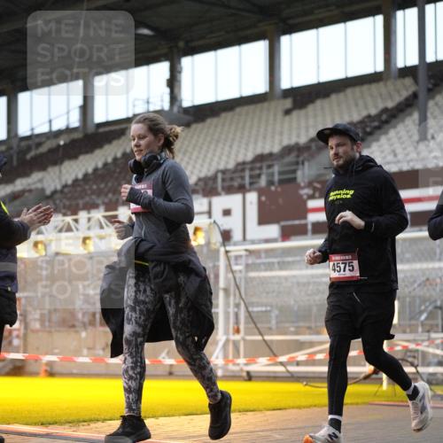 07.12.2025 - St. Pauli X-Mass-Run No. 15 Patografie http://msf.ph/oto/9368029 07.12.2025 11:04:45 Ziel 33, 117, 128, 361, 395, 1212, 1411, 2791, 2919, 3719, 4561, 4562, 4563, 4565, 4566, 4567, 4568, 4569, 4570, 4571, 4572, 4573, 4575, 4576, 4577, 4578 meine-sportfotos.de