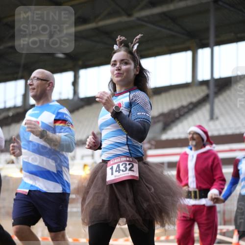 07.12.2025 - St. Pauli X-Mass-Run No. 15 Patografie http://msf.ph/oto/9368074 07.12.2025 11:05:44 Ziel 199, 831, 924, 925, 927, 929, 932, 973, 1046, 1049, 1092, 1196, 1208, 1428, 1432, 1608, 1840, 1841, 2006, 2254, 2884, 3272, 3278 meine-sportfotos.de