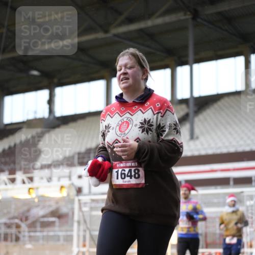 07.12.2025 - St. Pauli X-Mass-Run No. 15 Patografie http://msf.ph/oto/9368085 07.12.2025 11:05:56 Ziel 92, 298, 300, 402, 403, 659, 693, 854, 858, 878, 920, 924, 925, 927, 929, 932, 944, 973, 1024, 1025, 1092, 1208, 1223, 1229, 1428, 1429, 1430, 1432, 1608, 1648, 2243, 2245, 3272, 3278, 4583, 4585, 4587 meine-sportfotos.de