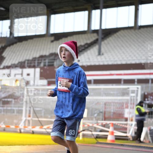 07.12.2025 - St. Pauli X-Mass-Run No. 15 Patografie http://msf.ph/oto/9368102 07.12.2025 11:06:04 Ziel 92, 204, 298, 300, 402, 403, 414, 556, 659, 693, 854, 858, 878, 920, 944, 1024, 1025, 1223, 1229, 1287, 1429, 1430, 1608, 1648, 2243, 2245, 4579, 4581, 4583, 4585, 4587 meine-sportfotos.de